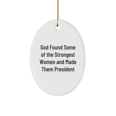 Funny President Oval Ornament Gifts from Men to President, Oval Shaped White Ornament for Christmas Unique Gifts - Image 1
